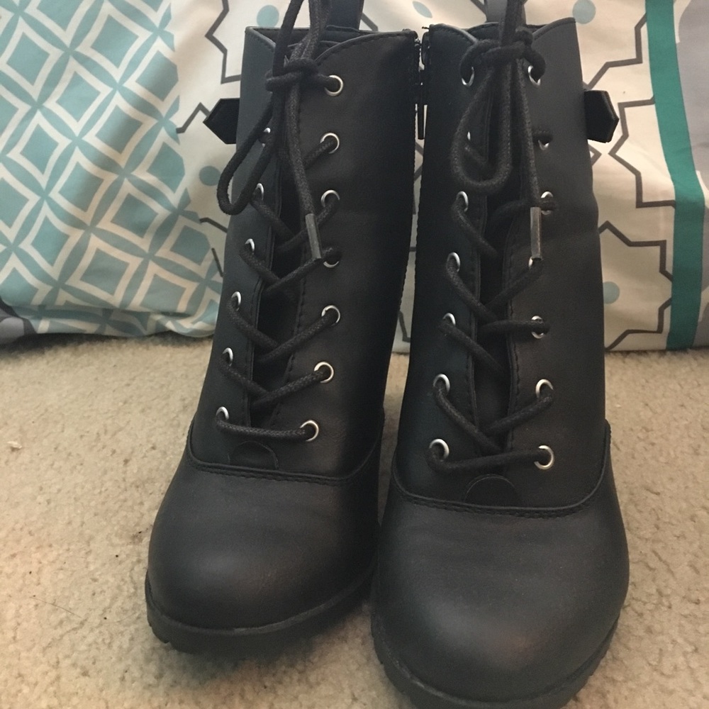 BRASH combat boot heel